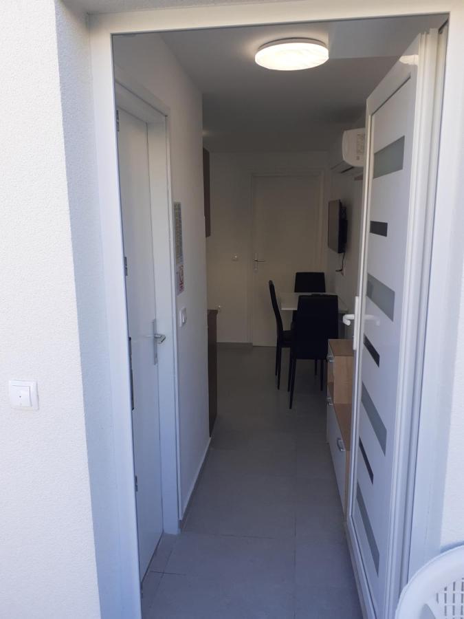 Studio Apartman Lorena Zadar Exterior photo