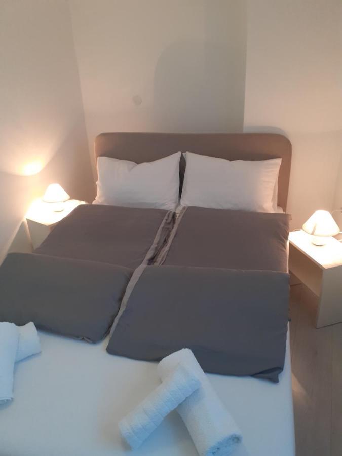 Studio Apartman Lorena Zadar Exterior photo